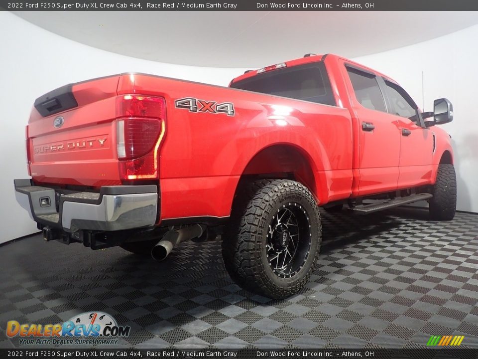 2022 Ford F250 Super Duty XL Crew Cab 4x4 Race Red / Medium Earth Gray Photo #16