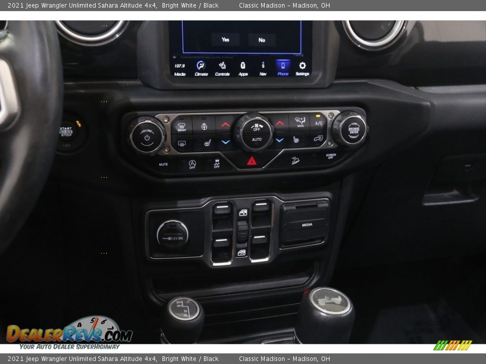 2021 Jeep Wrangler Unlimited Sahara Altitude 4x4 Bright White / Black Photo #15