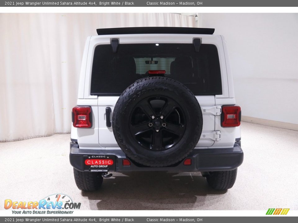 2021 Jeep Wrangler Unlimited Sahara Altitude 4x4 Bright White / Black Photo #21