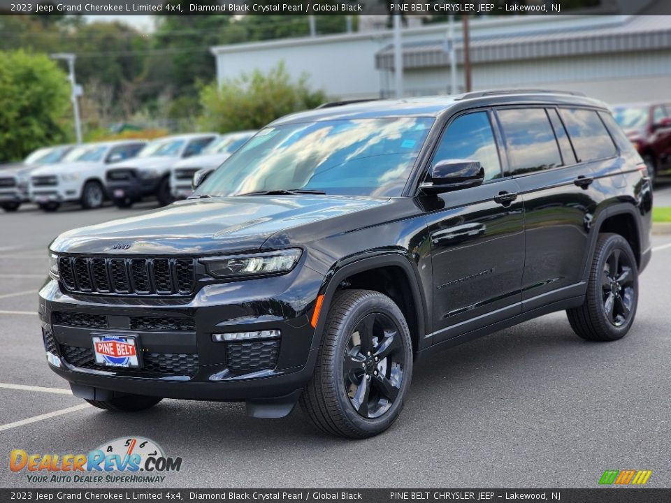 Front 3/4 View of 2023 Jeep Grand Cherokee L Limited 4x4 Photo #1
