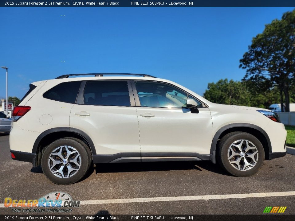 2019 Subaru Forester 2.5i Premium Crystal White Pearl / Black Photo #5