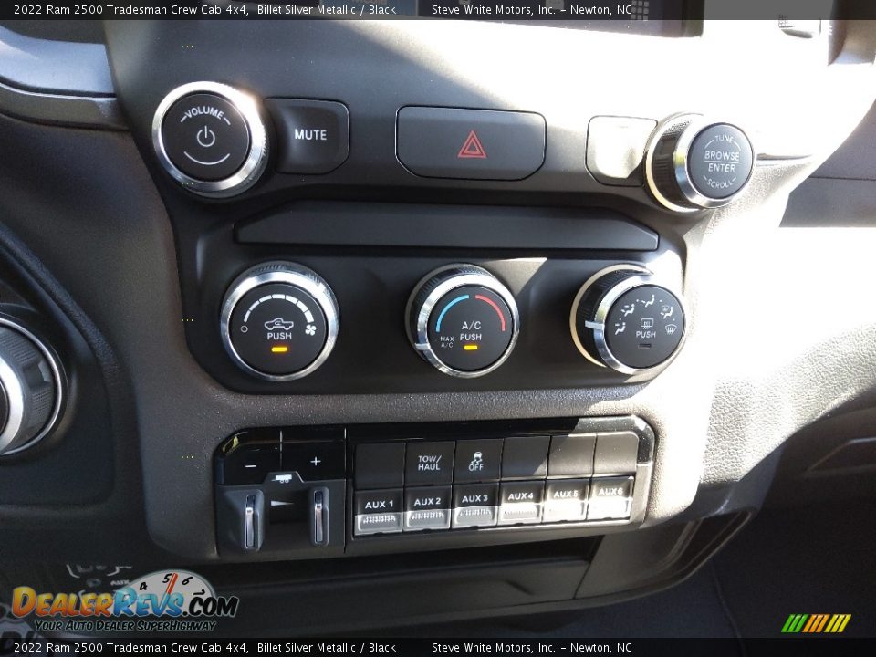 2022 Ram 2500 Tradesman Crew Cab 4x4 Billet Silver Metallic / Black Photo #24