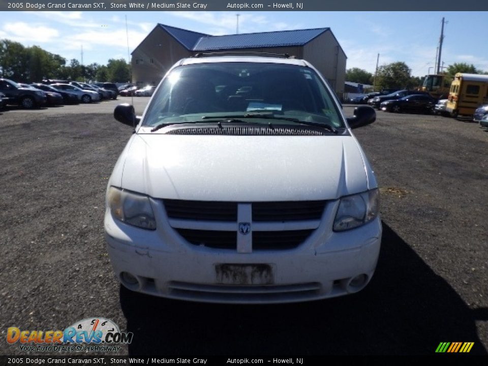 2005 Dodge Grand Caravan SXT Stone White / Medium Slate Gray Photo #2