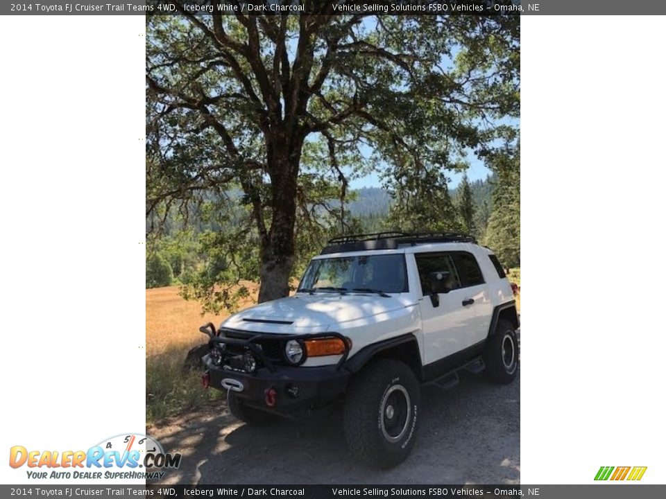 2014 Toyota FJ Cruiser Trail Teams 4WD Iceberg White / Dark Charcoal Photo #3