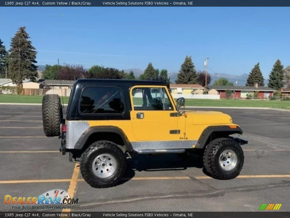 1985 Jeep CJ7 4x4 Custom Yellow / Black/Gray Photo #5