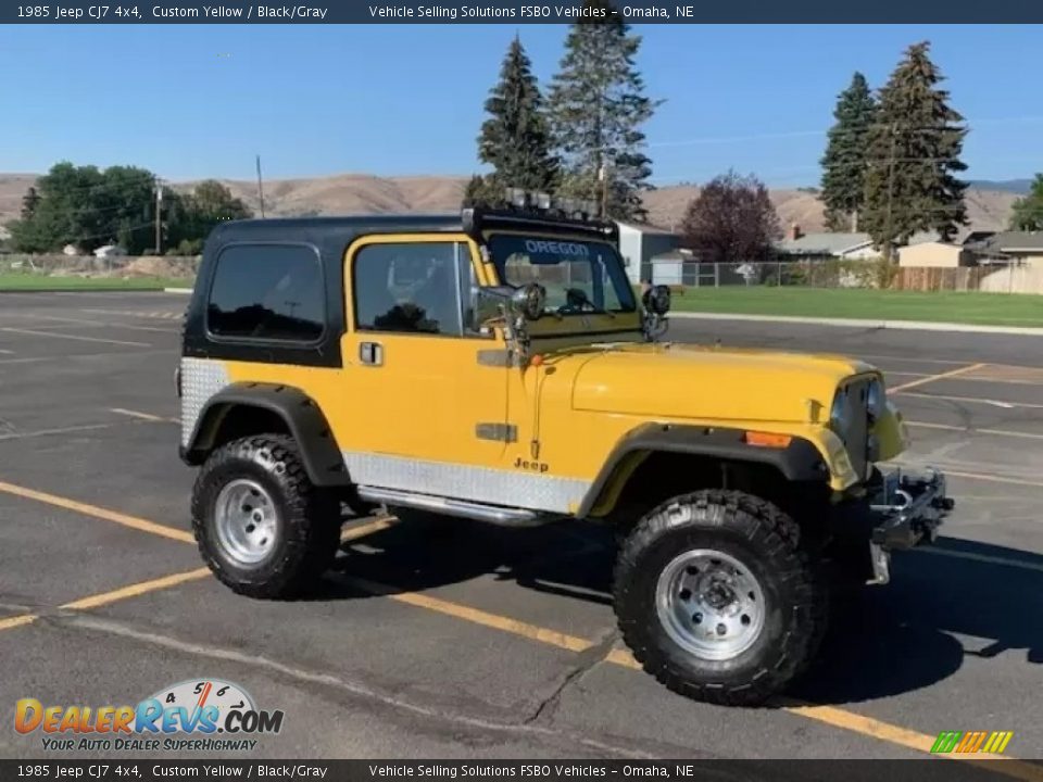 1985 Jeep CJ7 4x4 Custom Yellow / Black/Gray Photo #7