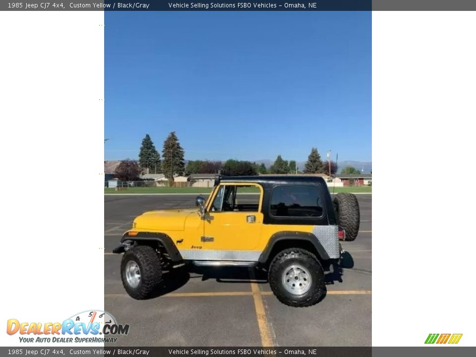 1985 Jeep CJ7 4x4 Custom Yellow / Black/Gray Photo #9