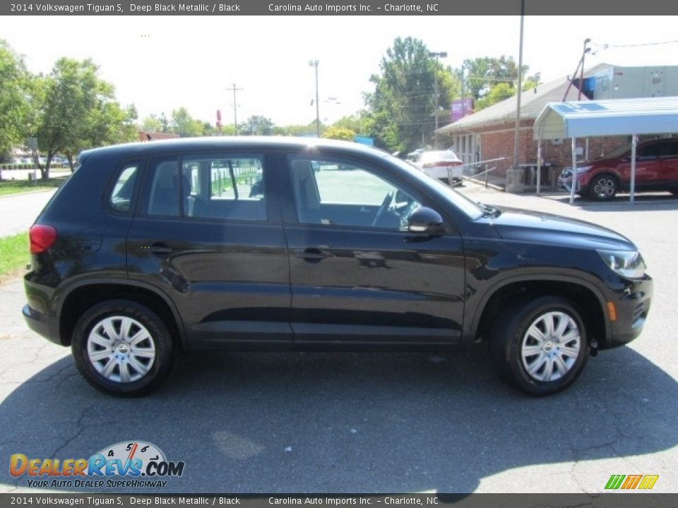 Deep Black Metallic 2014 Volkswagen Tiguan S Photo #12