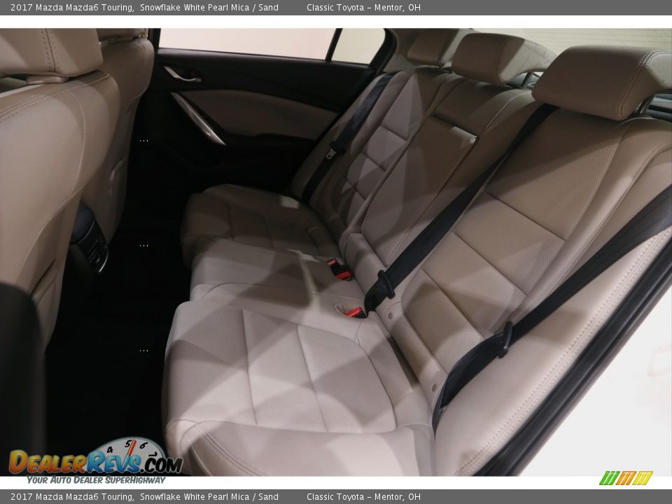 2017 Mazda Mazda6 Touring Snowflake White Pearl Mica / Sand Photo #18