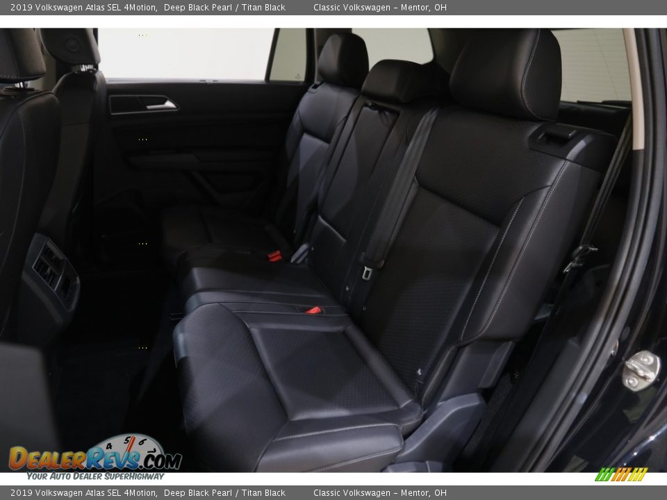 2019 Volkswagen Atlas SEL 4Motion Deep Black Pearl / Titan Black Photo #17