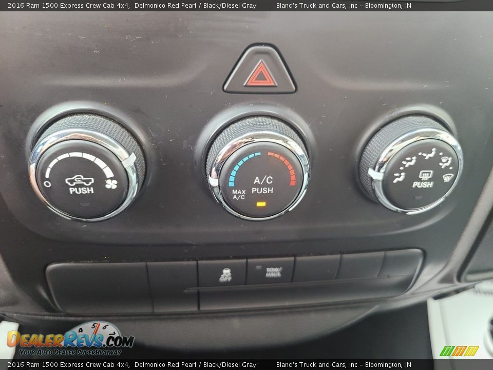 Controls of 2016 Ram 1500 Express Crew Cab 4x4 Photo #17