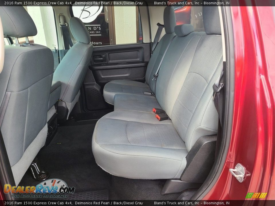 2016 Ram 1500 Express Crew Cab 4x4 Delmonico Red Pearl / Black/Diesel Gray Photo #27