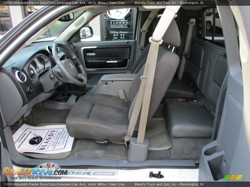 2006 Mitsubishi Raider DuroCross Extended Cab 4x4 Arctic White / Slate Gray Photo #6