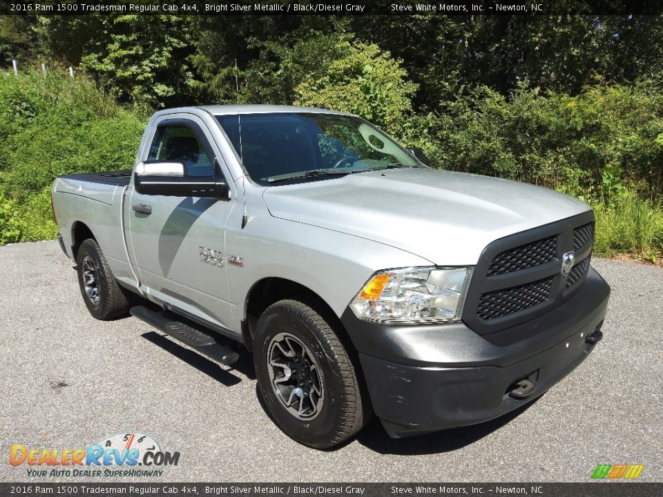 Front 3/4 View of 2016 Ram 1500 Tradesman Regular Cab 4x4 Photo #4