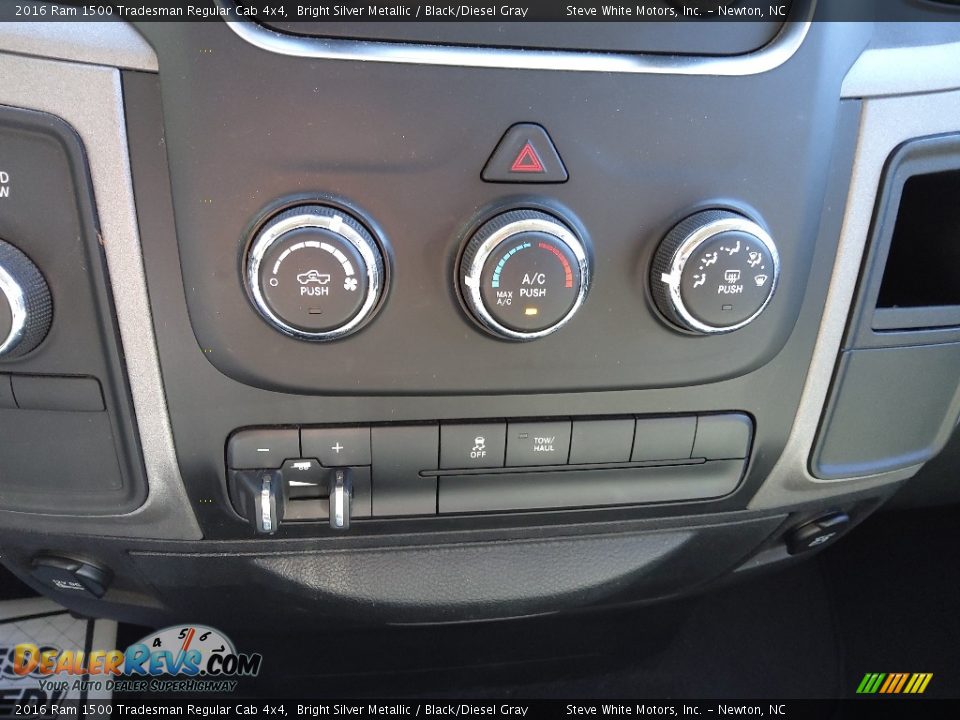 Controls of 2016 Ram 1500 Tradesman Regular Cab 4x4 Photo #23