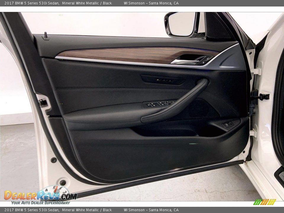 2017 BMW 5 Series 530i Sedan Mineral White Metallic / Black Photo #26