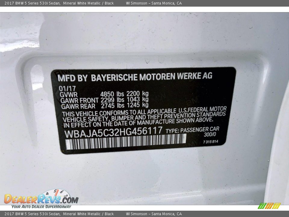 2017 BMW 5 Series 530i Sedan Mineral White Metallic / Black Photo #33