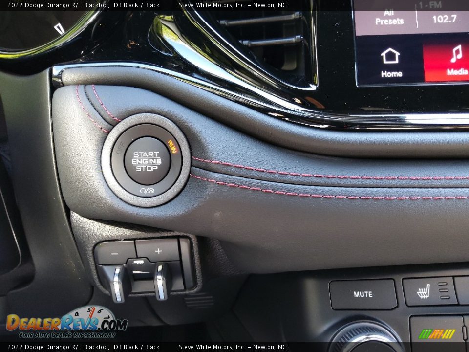 Controls of 2022 Dodge Durango R/T Blacktop Photo #24