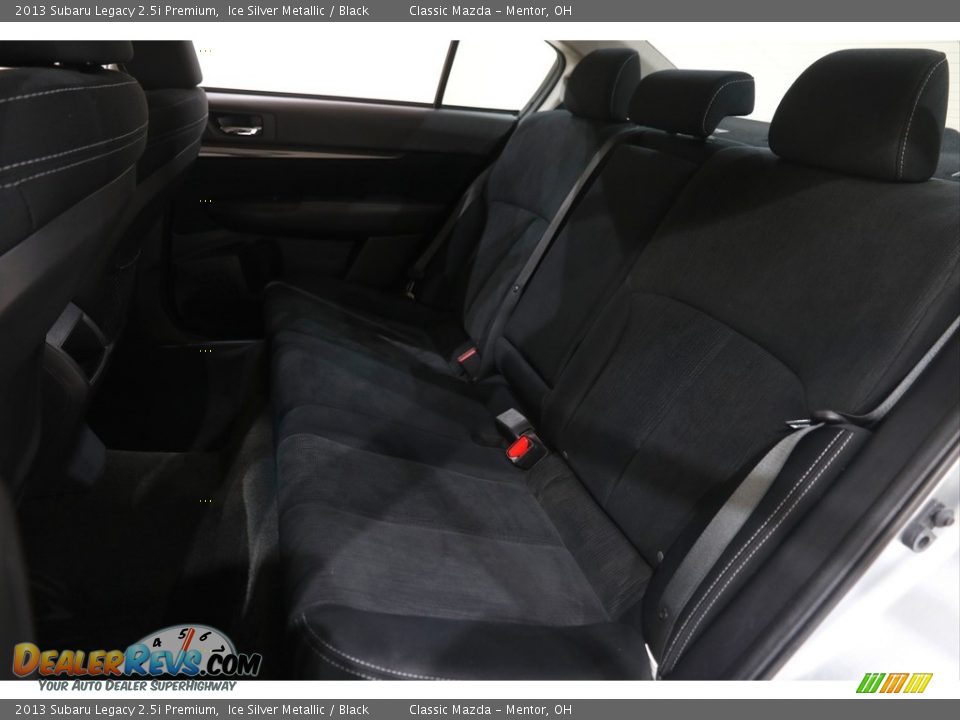 2013 Subaru Legacy 2.5i Premium Ice Silver Metallic / Black Photo #18