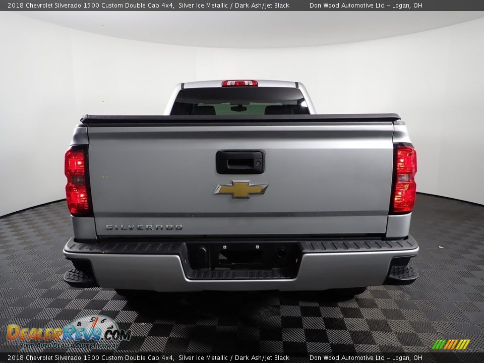 2018 Chevrolet Silverado 1500 Custom Double Cab 4x4 Silver Ice Metallic / Dark Ash/Jet Black Photo #7