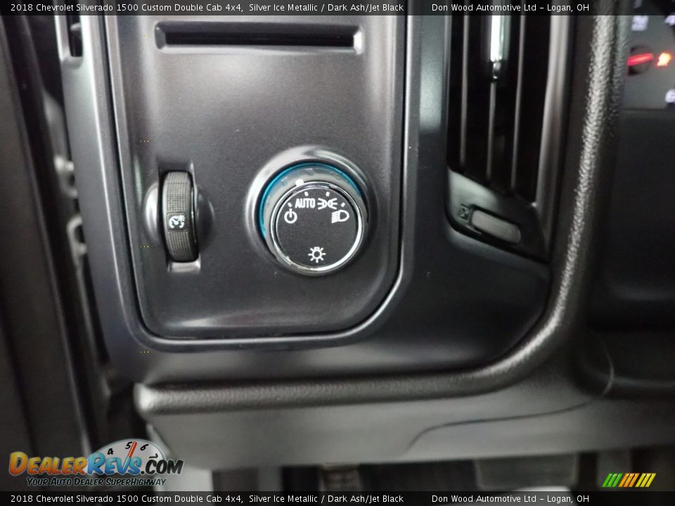 Controls of 2018 Chevrolet Silverado 1500 Custom Double Cab 4x4 Photo #15