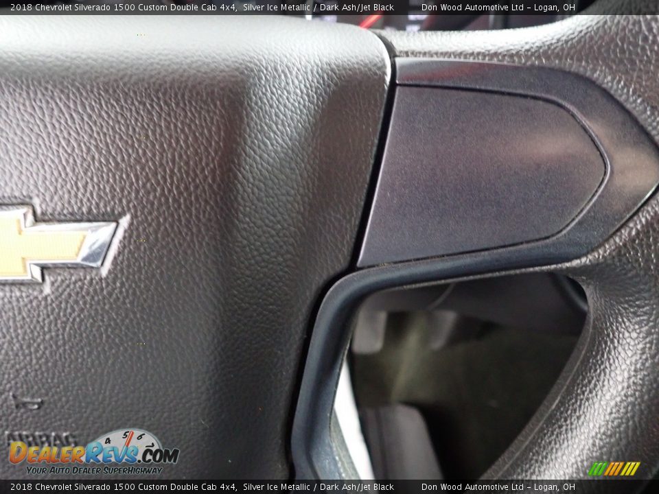 2018 Chevrolet Silverado 1500 Custom Double Cab 4x4 Steering Wheel Photo #17