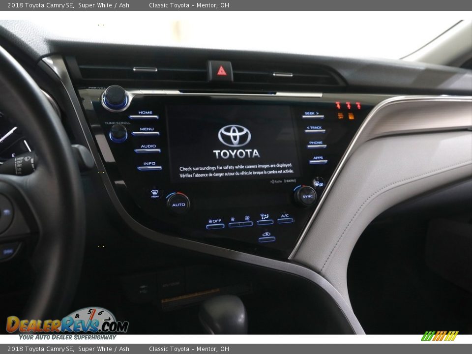 2018 Toyota Camry SE Super White / Ash Photo #9