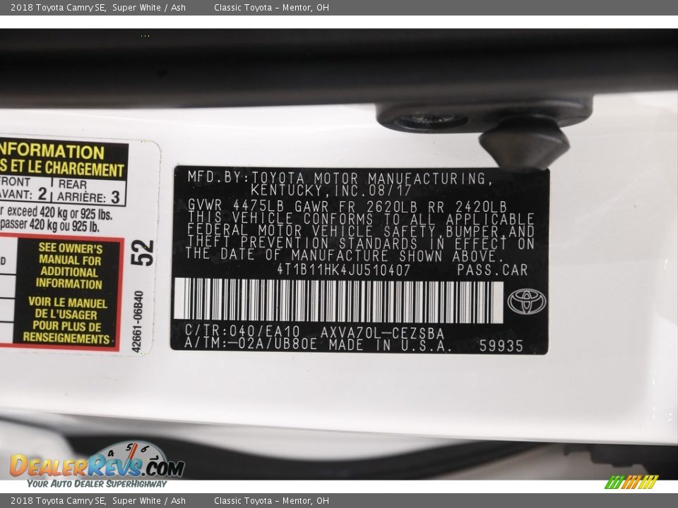 2018 Toyota Camry SE Super White / Ash Photo #19