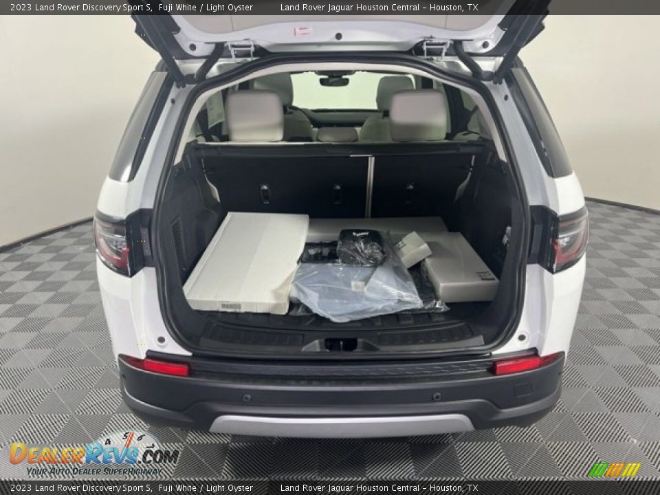 2023 Land Rover Discovery Sport S Fuji White / Light Oyster Photo #25