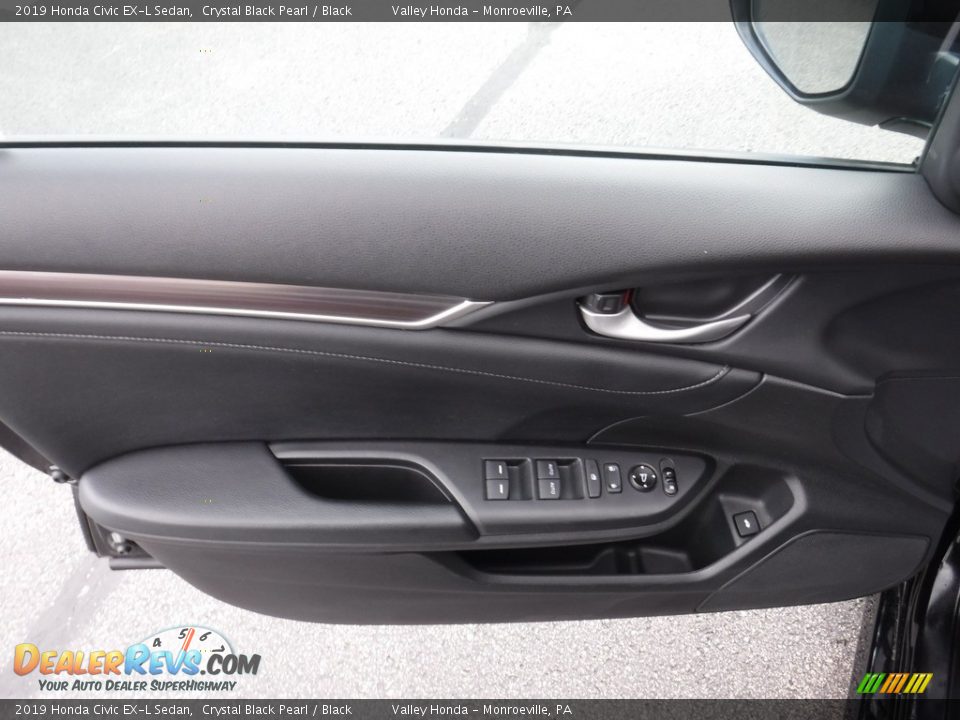 Door Panel of 2019 Honda Civic EX-L Sedan Photo #11