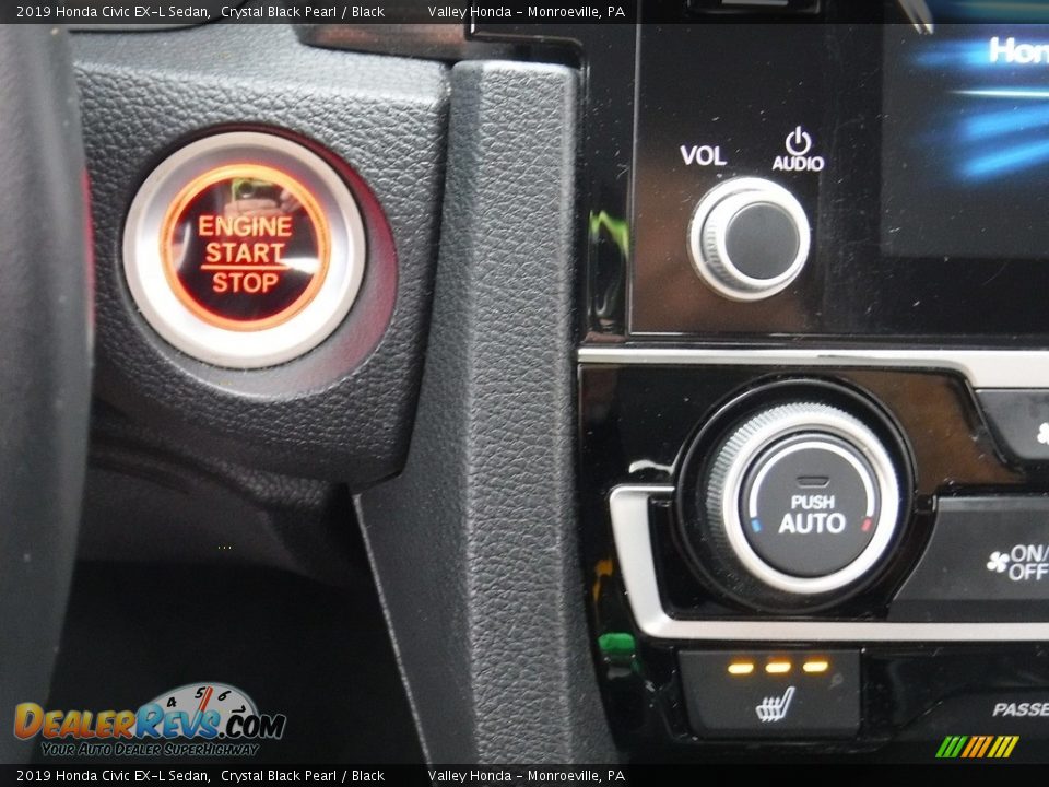 Controls of 2019 Honda Civic EX-L Sedan Photo #19