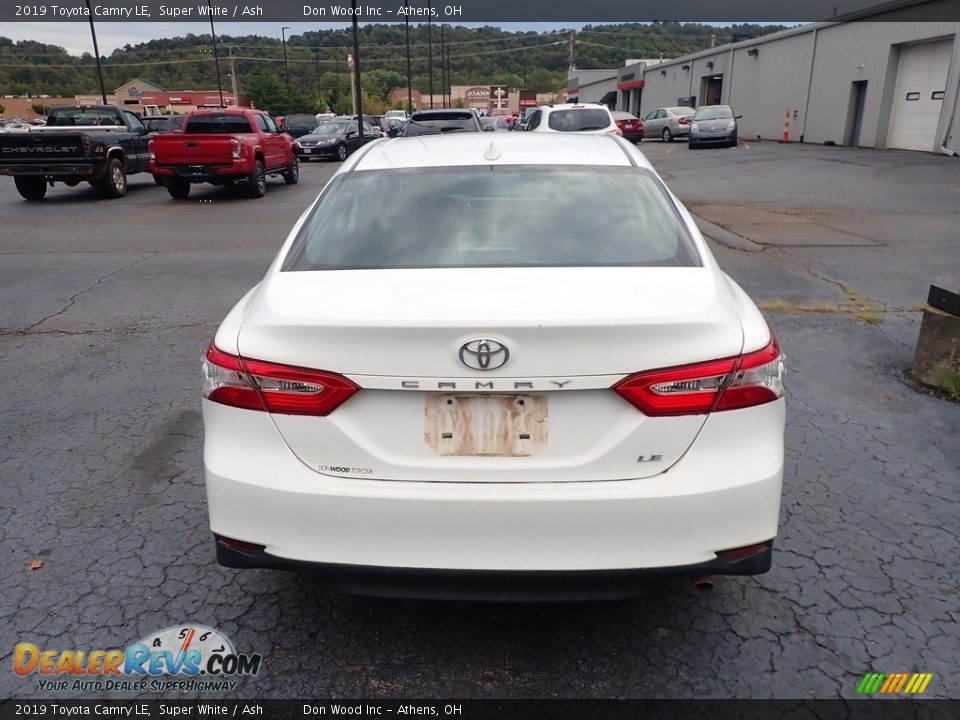 2019 Toyota Camry LE Super White / Ash Photo #8