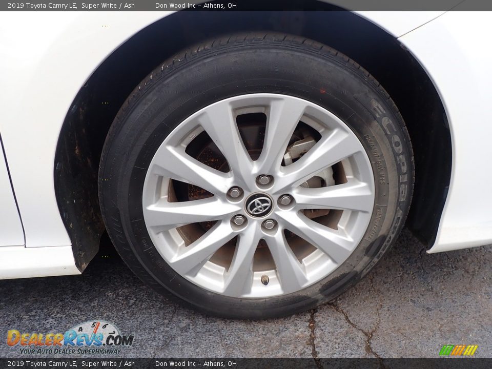 2019 Toyota Camry LE Super White / Ash Photo #12