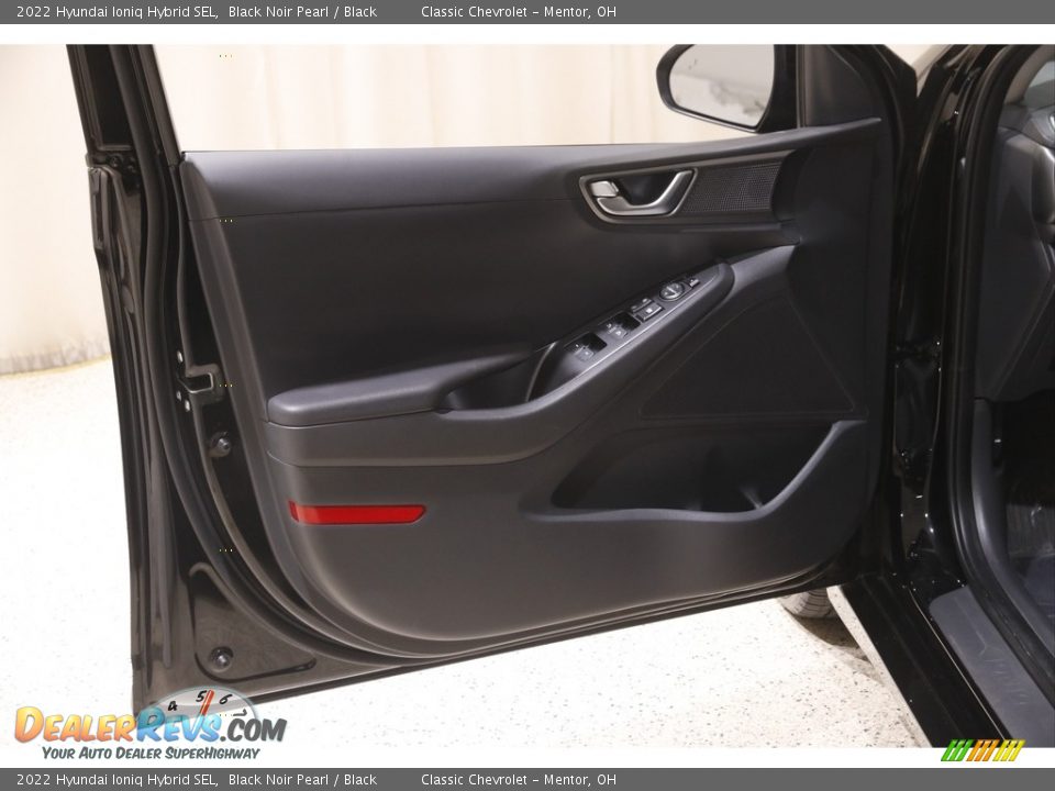 Door Panel of 2022 Hyundai Ioniq Hybrid SEL Photo #4