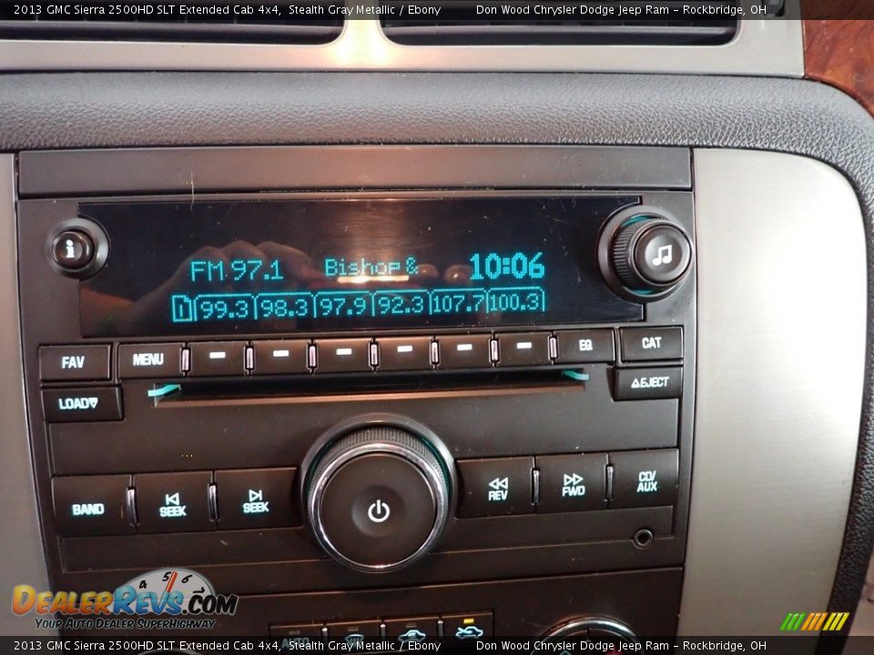 Controls of 2013 GMC Sierra 2500HD SLT Extended Cab 4x4 Photo #16