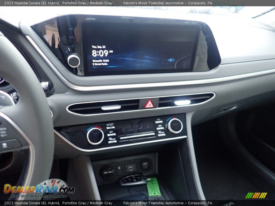 Controls of 2023 Hyundai Sonata SEL Hybrid Photo #16