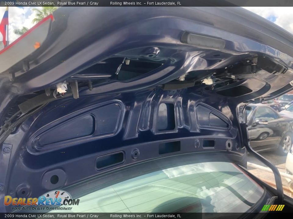 2009 Honda Civic LX Sedan Royal Blue Pearl / Gray Photo #20