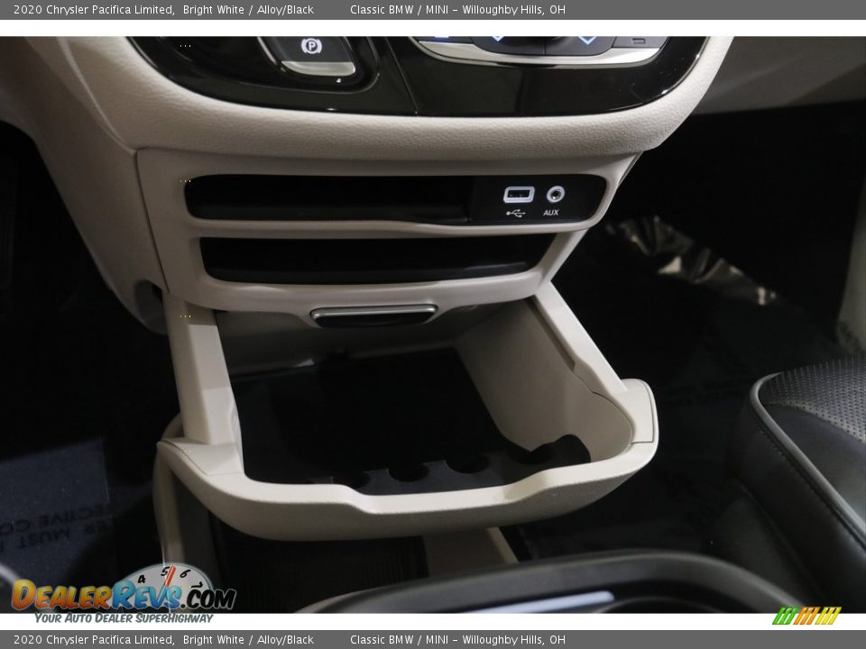 2020 Chrysler Pacifica Limited Bright White / Alloy/Black Photo #15