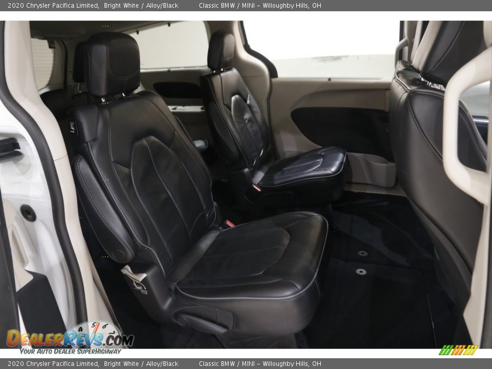 2020 Chrysler Pacifica Limited Bright White / Alloy/Black Photo #20