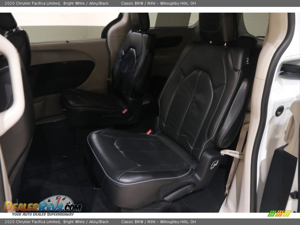 2020 Chrysler Pacifica Limited Bright White / Alloy/Black Photo #21