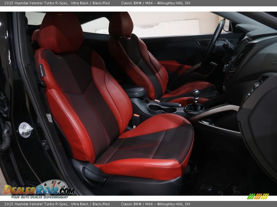 Front Seat of 2015 Hyundai Veloster Turbo R-Spec Photo #15
