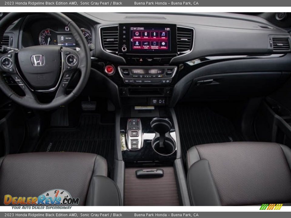 Dashboard of 2023 Honda Ridgeline Black Edition AWD Photo #19