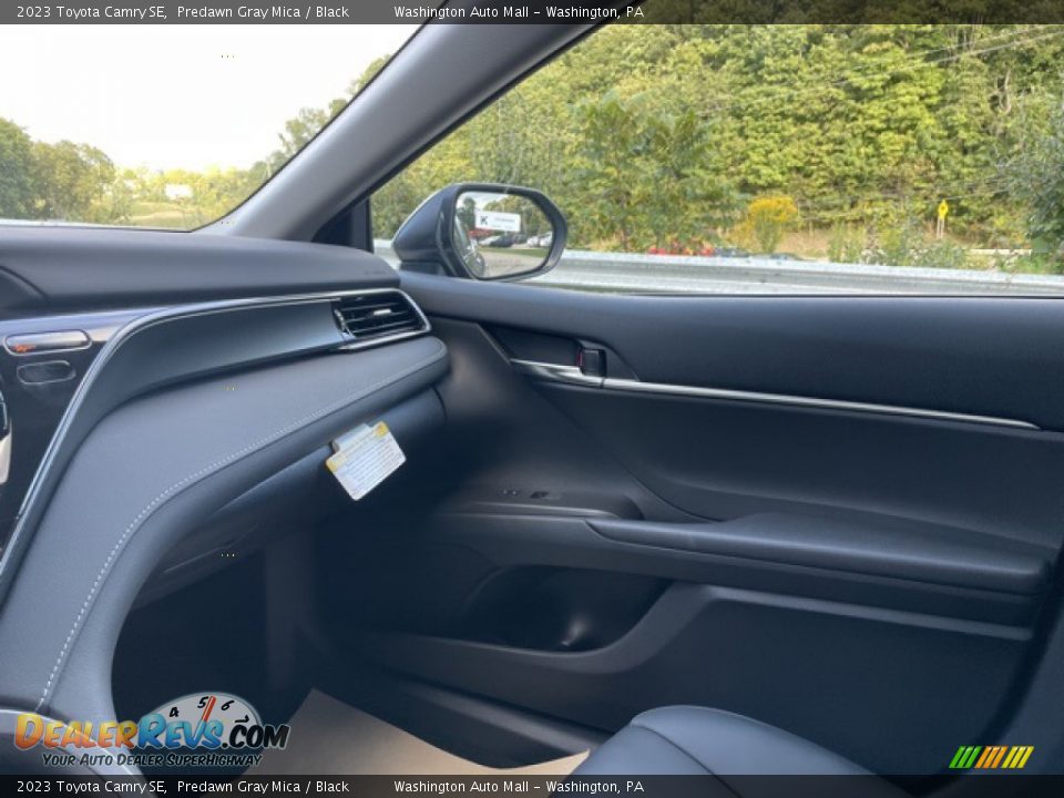 2023 Toyota Camry SE Predawn Gray Mica / Black Photo #17