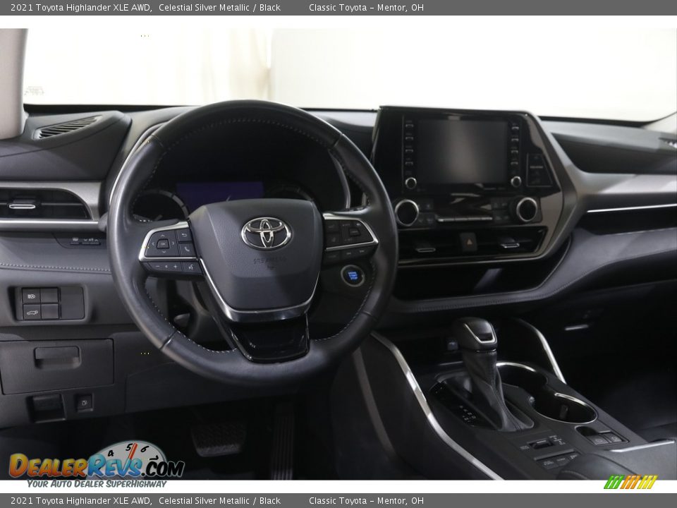 2021 Toyota Highlander XLE AWD Celestial Silver Metallic / Black Photo #6