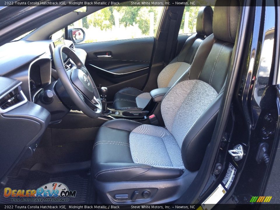 Front Seat of 2022 Toyota Corolla Hatchback XSE Photo #11