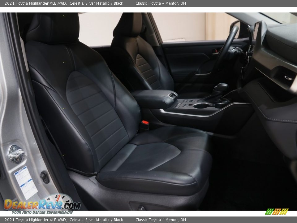 2021 Toyota Highlander XLE AWD Celestial Silver Metallic / Black Photo #14