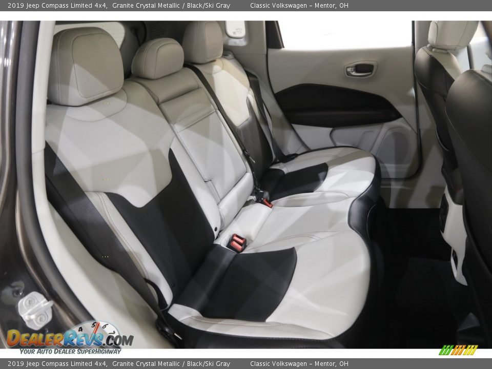 2019 Jeep Compass Limited 4x4 Granite Crystal Metallic / Black/Ski Gray Photo #18