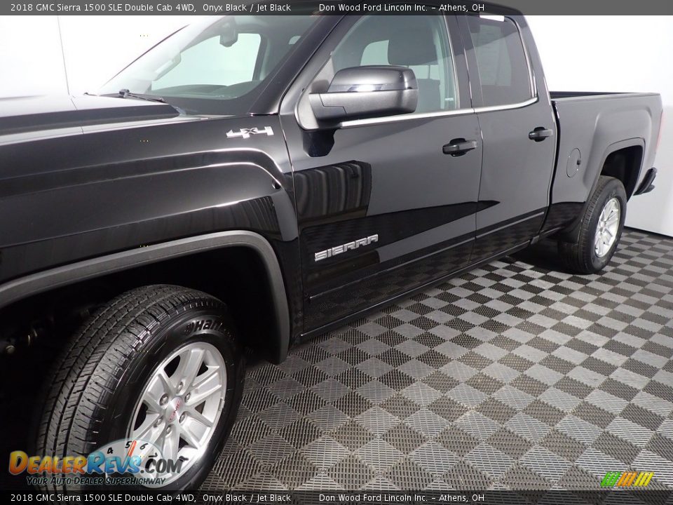 2018 GMC Sierra 1500 SLE Double Cab 4WD Onyx Black / Jet Black Photo #10