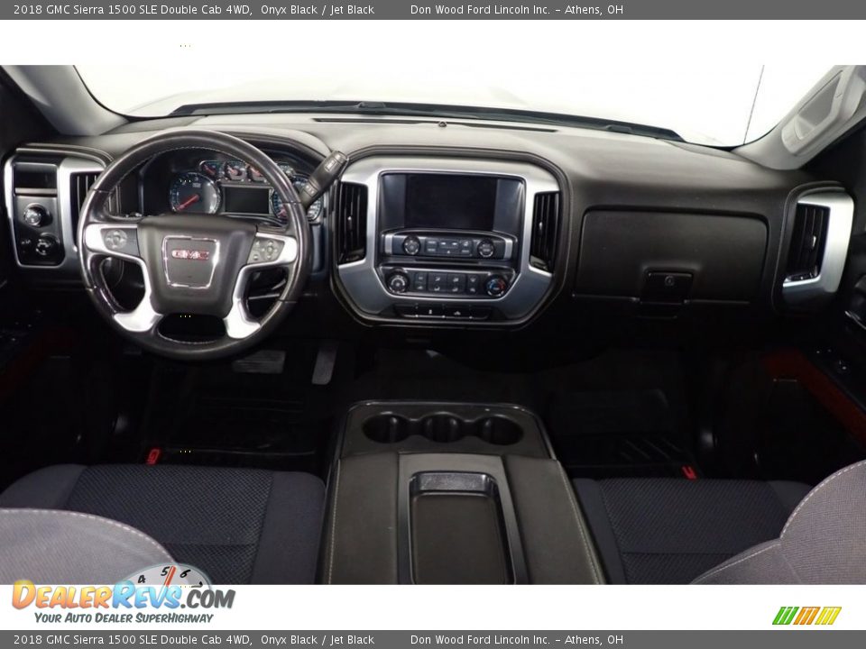 Dashboard of 2018 GMC Sierra 1500 SLE Double Cab 4WD Photo #21