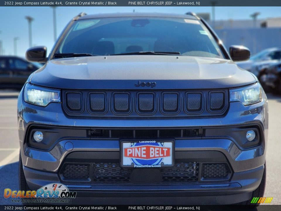 2022 Jeep Compass Latitude 4x4 Granite Crystal Metallic / Black Photo #2